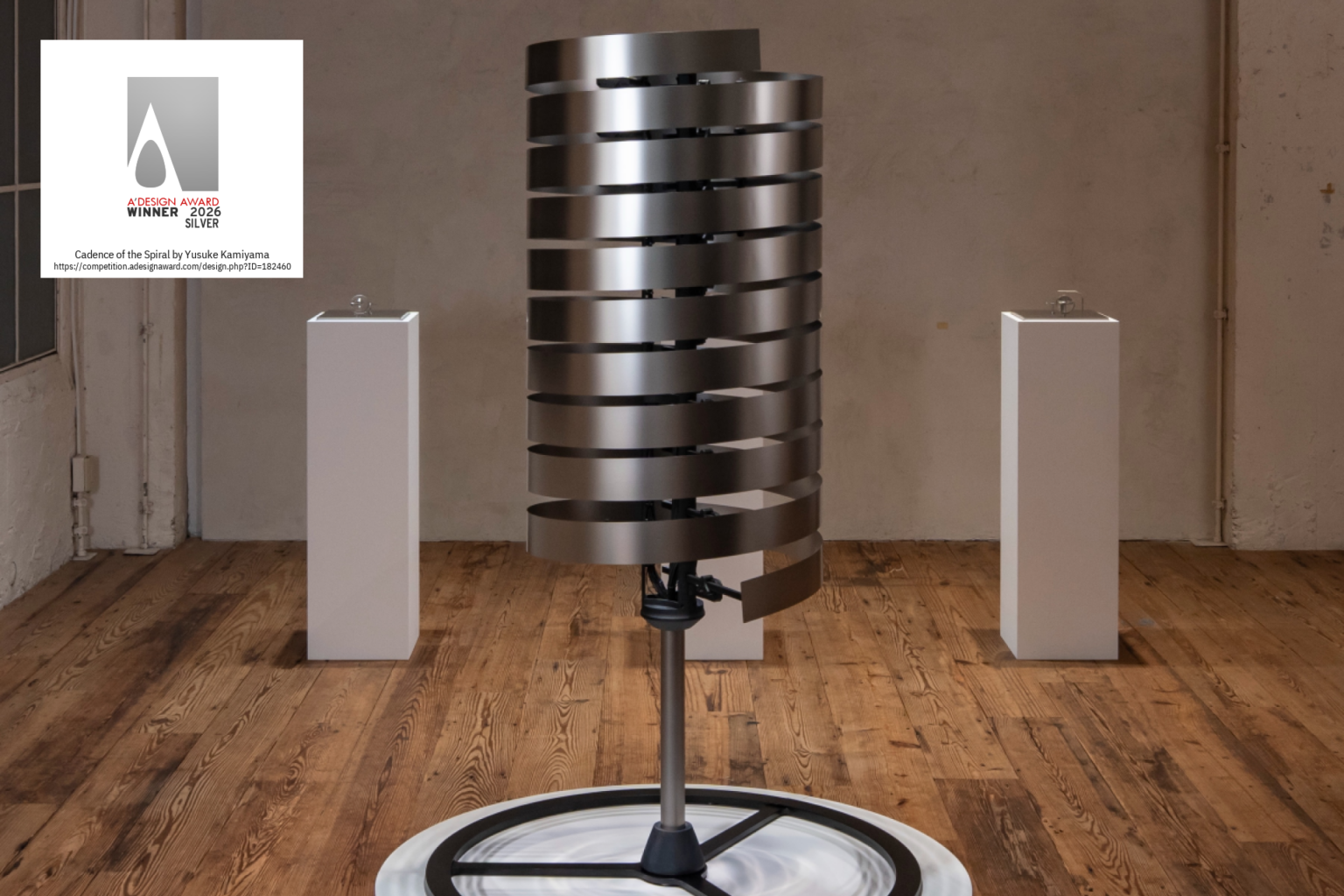 スプラインデザインハブの「Cadence of the Spiral」、A’ Design Awardファインアート部門で銀賞