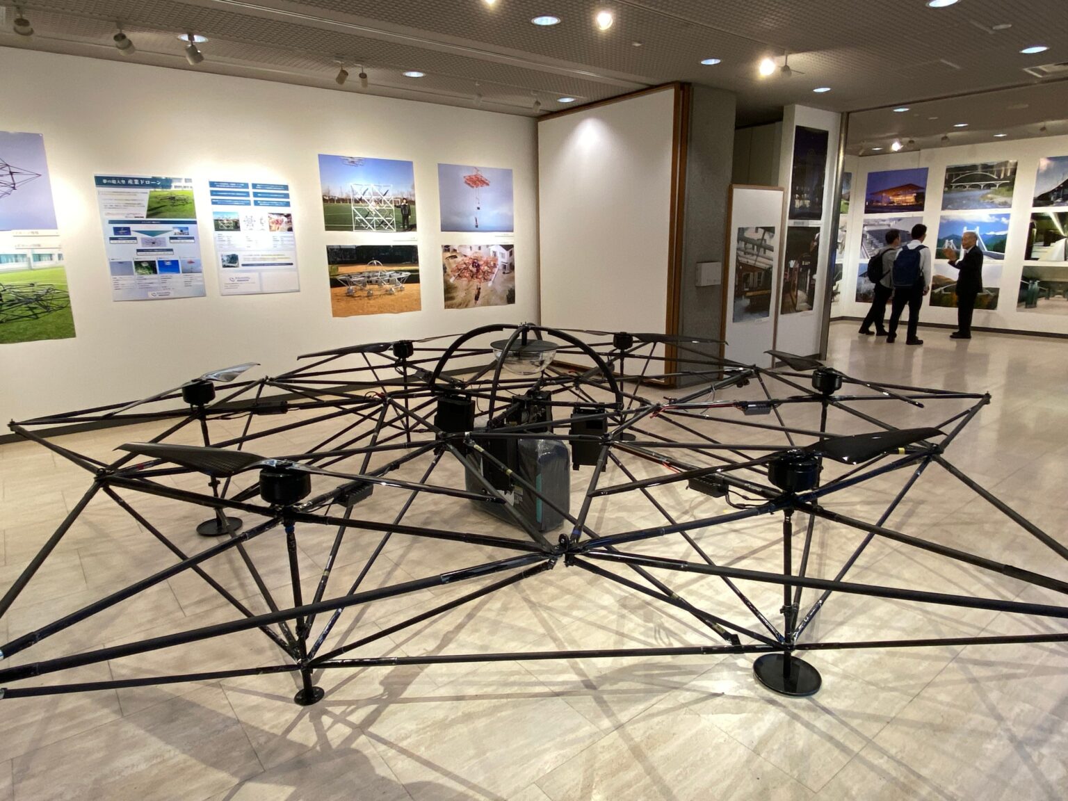 ペイロード300kgの大型ドローン「ヒコーロボ」、Japan Drone 2026で実機展示 先行100機を募集