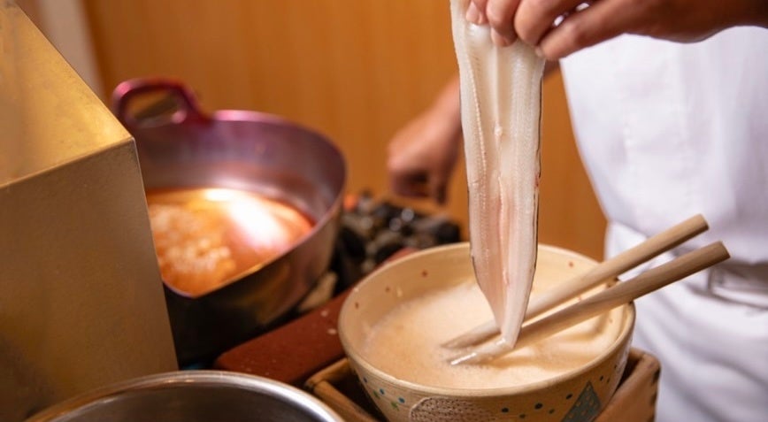 南青山で「天ぷら車」の“究極の天丼”提供、JSTARsが8席限定ポップアップ