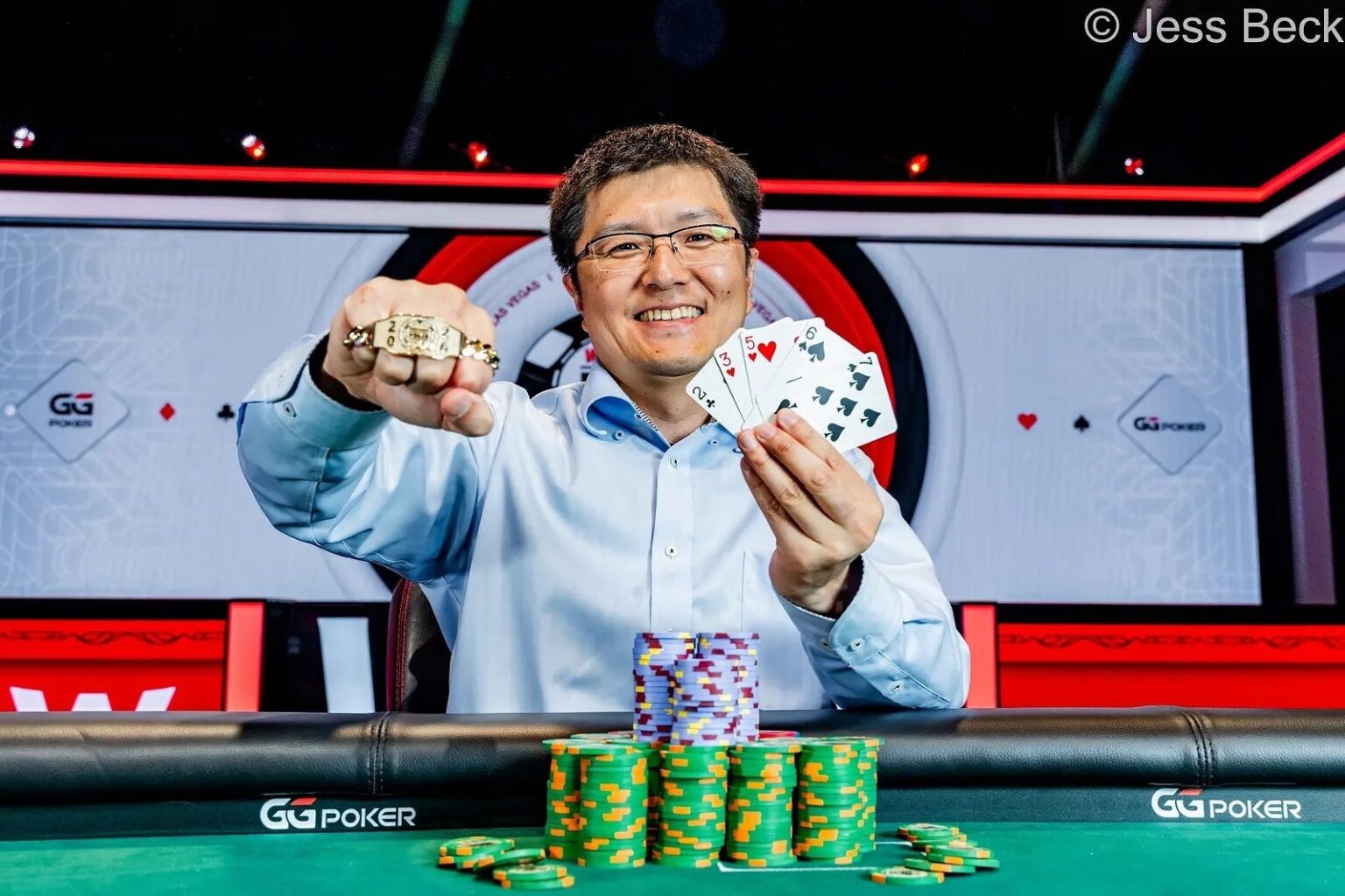 木原直哉がWSOP「$10,000 2-7ロー・ドロ―」制覇 賞金42万8923ドルでブレスレット2本目