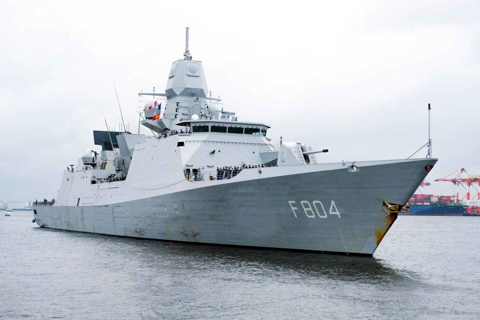 オランダ海軍フリゲート艦「デ・ロイテル」が東京港入港、日蘭の安全保障協力を深化