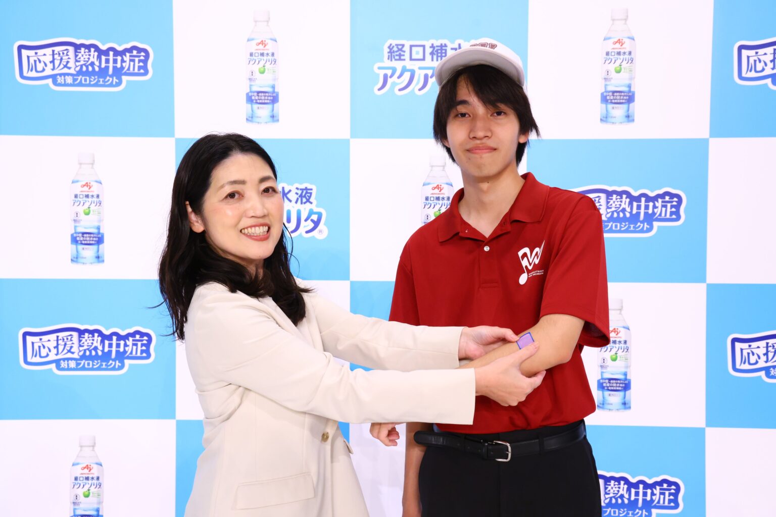 TOPPANとファンケル、体表温で色が変わる「示温シール」を開発 早稲田実業の吹奏楽部へ試験提供
