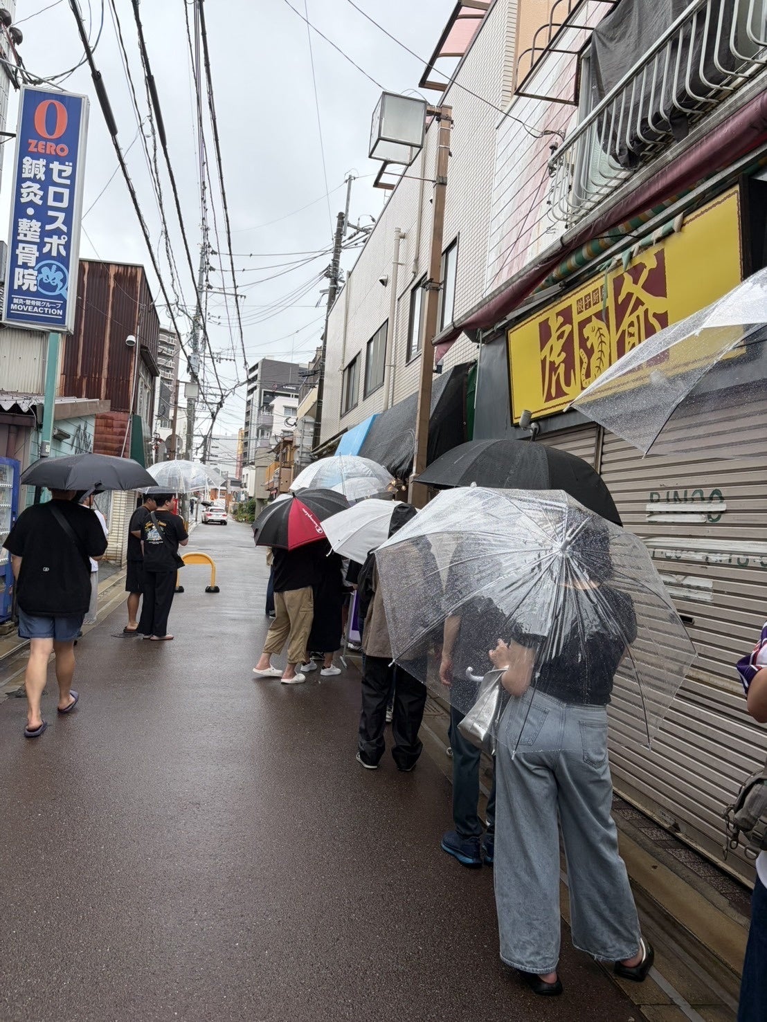 福岡・美野島商店街で土曜限定「COWSI闇市」　一頭買いの和牛ホルモンを半額以下で販売