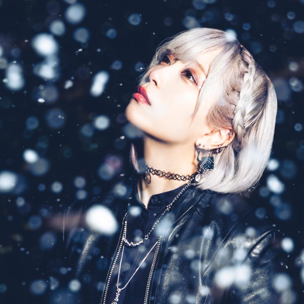 ZIP-FM『Neue Musik』にReoNa出演、奄美大島凱旋フリーライブ音源をラジオ初オンエア