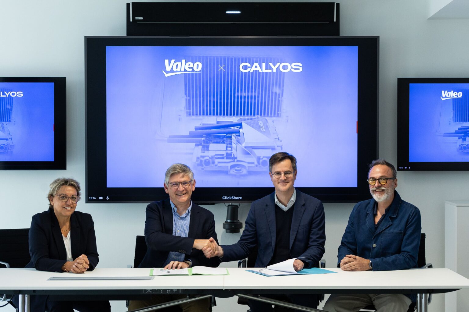 ヴァレオとCalyos、データセンター・車載向けチップ冷却で基本合意 パッシブ二相技術を共同開発