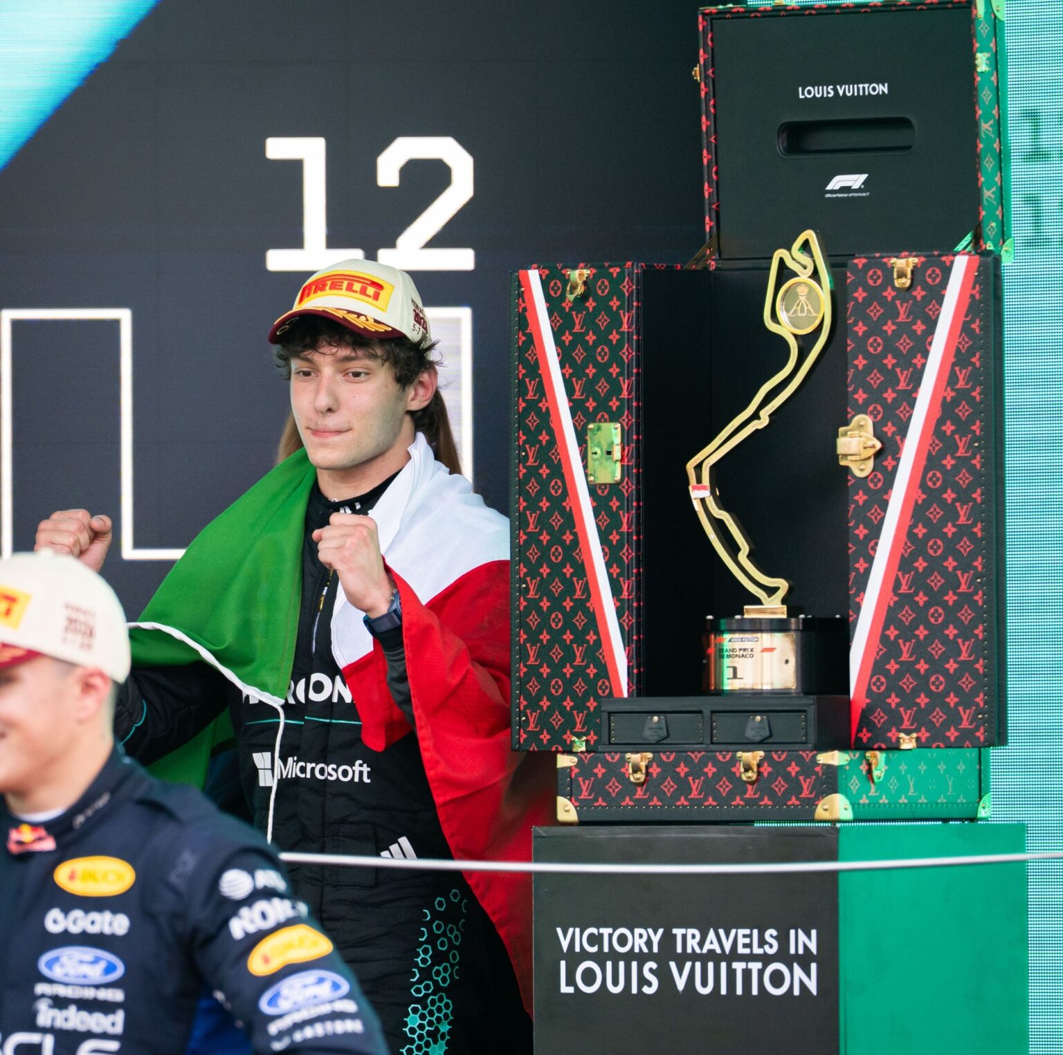 アントネッリがF1モナコGP 2026優勝、ルイ・ヴィトンのトロフィー・トランクを使用