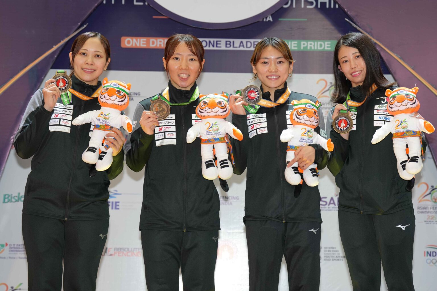 日本、アジア選手権団体で女子フルーレ金・6連覇、男子サーブルは銀