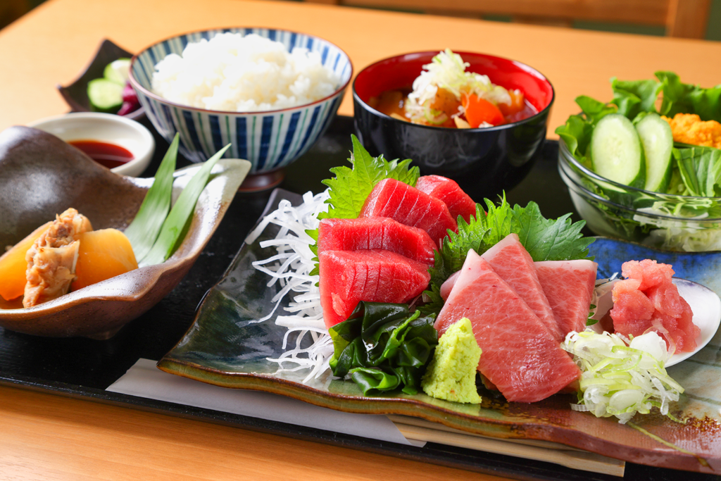 元力士店主の定食店「めし屋まぐ郎」東金に6月5日開業、まぐろ中落ち無料は先着30人×3日