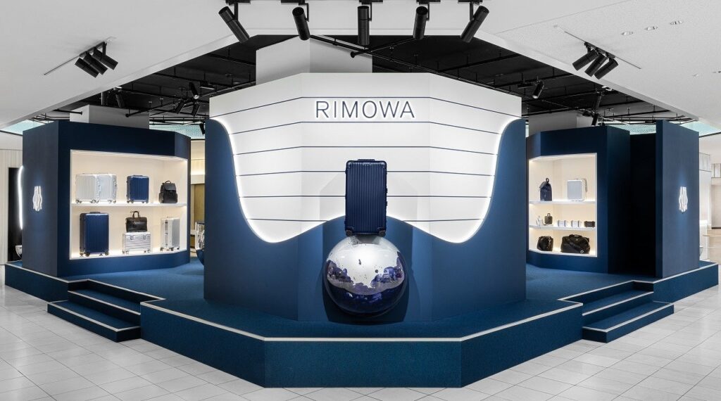 伊勢丹新宿でRIMOWAポップアップ、「インクブルー」を世界先行展示・予約