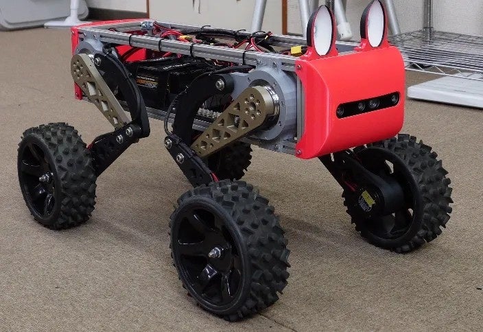 アトラックラボ、車輪×伸縮脚のフィールドロボット「AT-FOX」公開 強化学習で悪路と高速移動の両立へ アトラックラボ、車輪×伸縮脚のフィールドロボット「AT-FOX」公開 強化学習で悪路と高速移動の両立へ