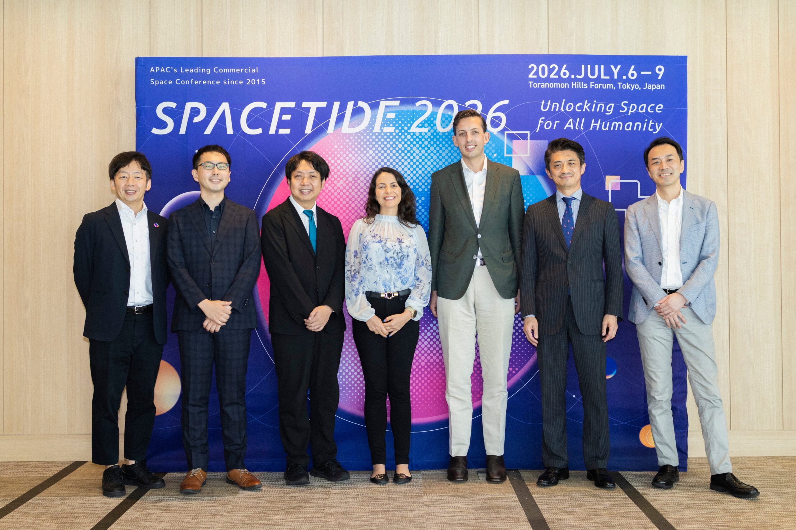 スペースシードHD鈴木健吾氏、SPACETIDE 2026英語パネルで地球帰還市場と自律実験を提言