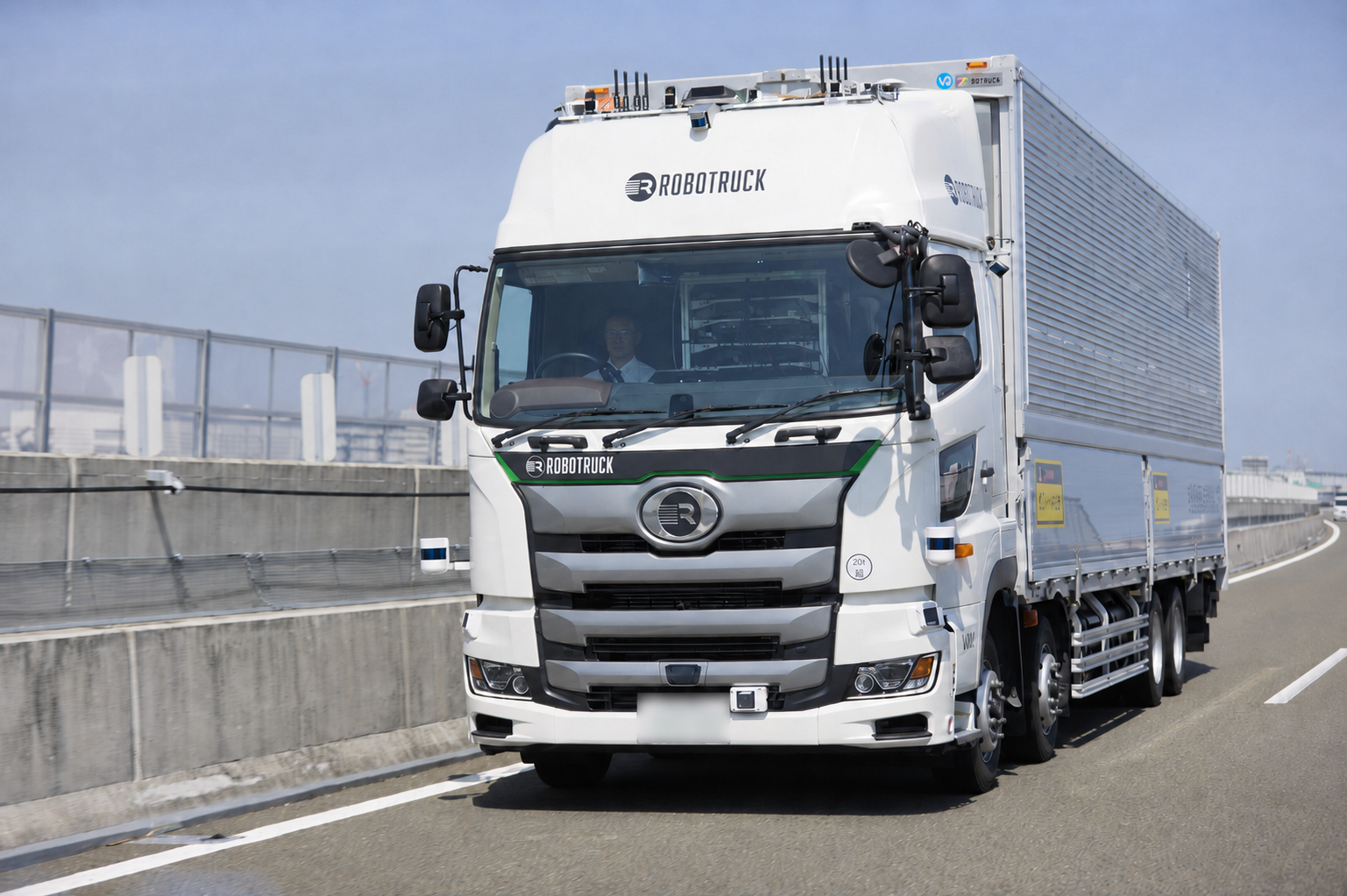 ロボトラック、自動運転トラックで厚木南IC〜豊田JCT約260kmを無介入走破