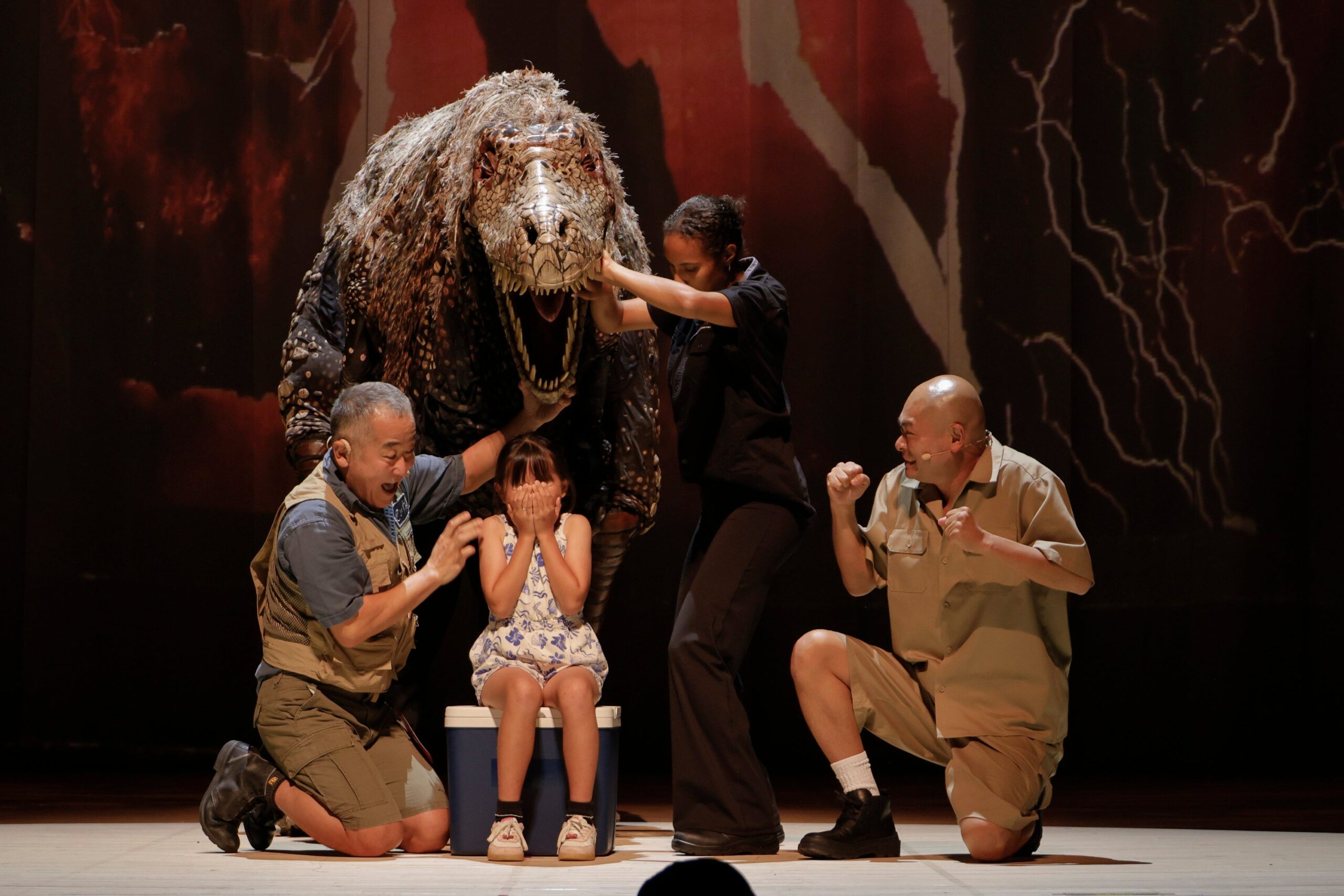 体験型恐竜ショー「恐竜パーク」7月18日開幕、8月16日まで全国21都市巡回 体験型恐竜ショー「恐竜パーク」7月18日開幕、8月16日まで全国21都市巡回
