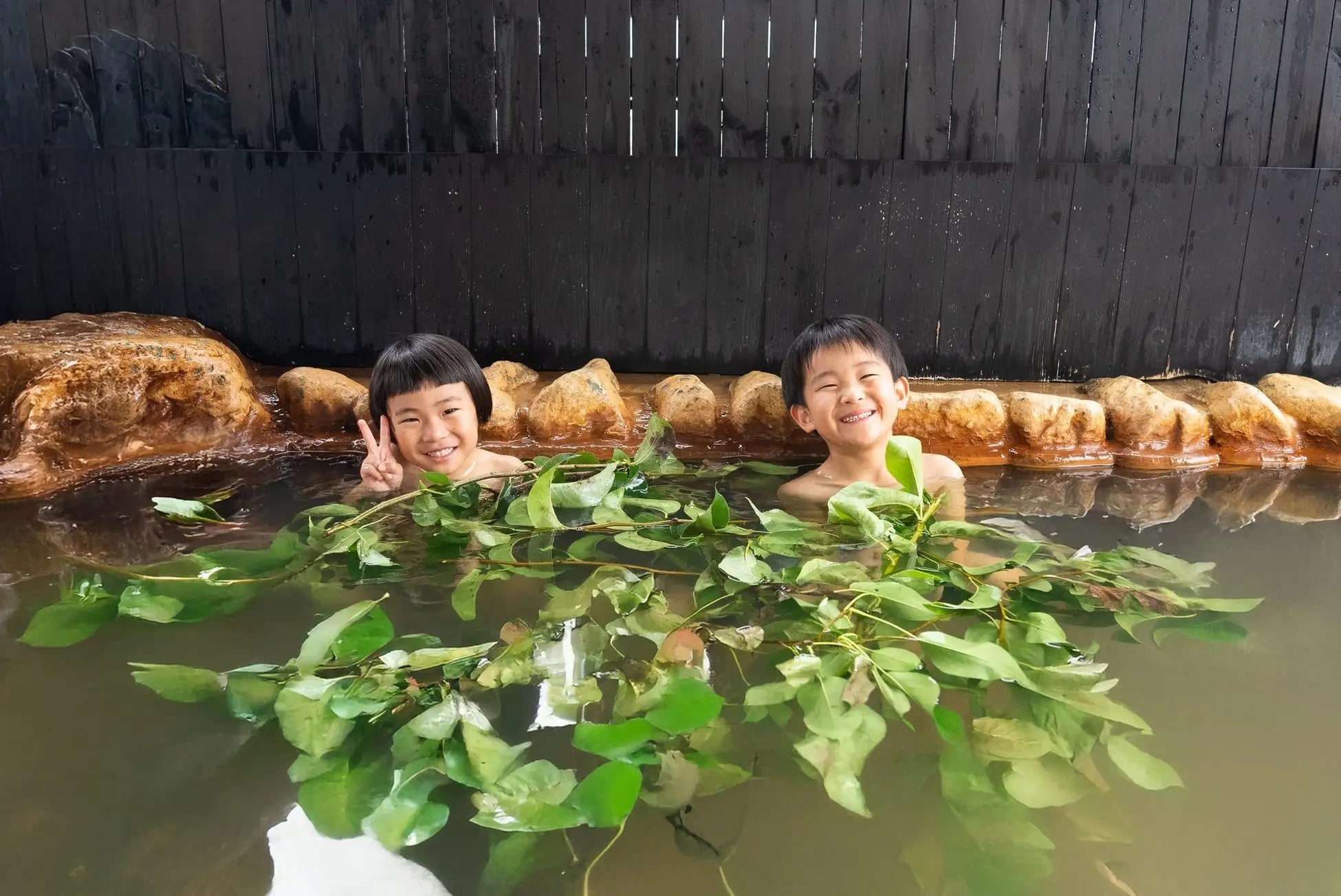 埼玉・白寿の湯で「梨の葉風呂」8月17日開始、梨スイーツは各780円 埼玉・白寿の湯で「梨の葉風呂」8月17日開始、梨スイーツは各780円