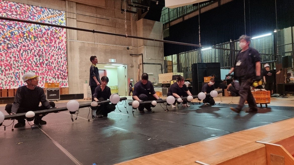 郡山のわらび座公演で音響・照明を学生が担当、国際アート&デザイン大学校が連携授業 郡山のわらび座公演で音響・照明を学生が担当、国際アート&デザイン大学校が連携授業