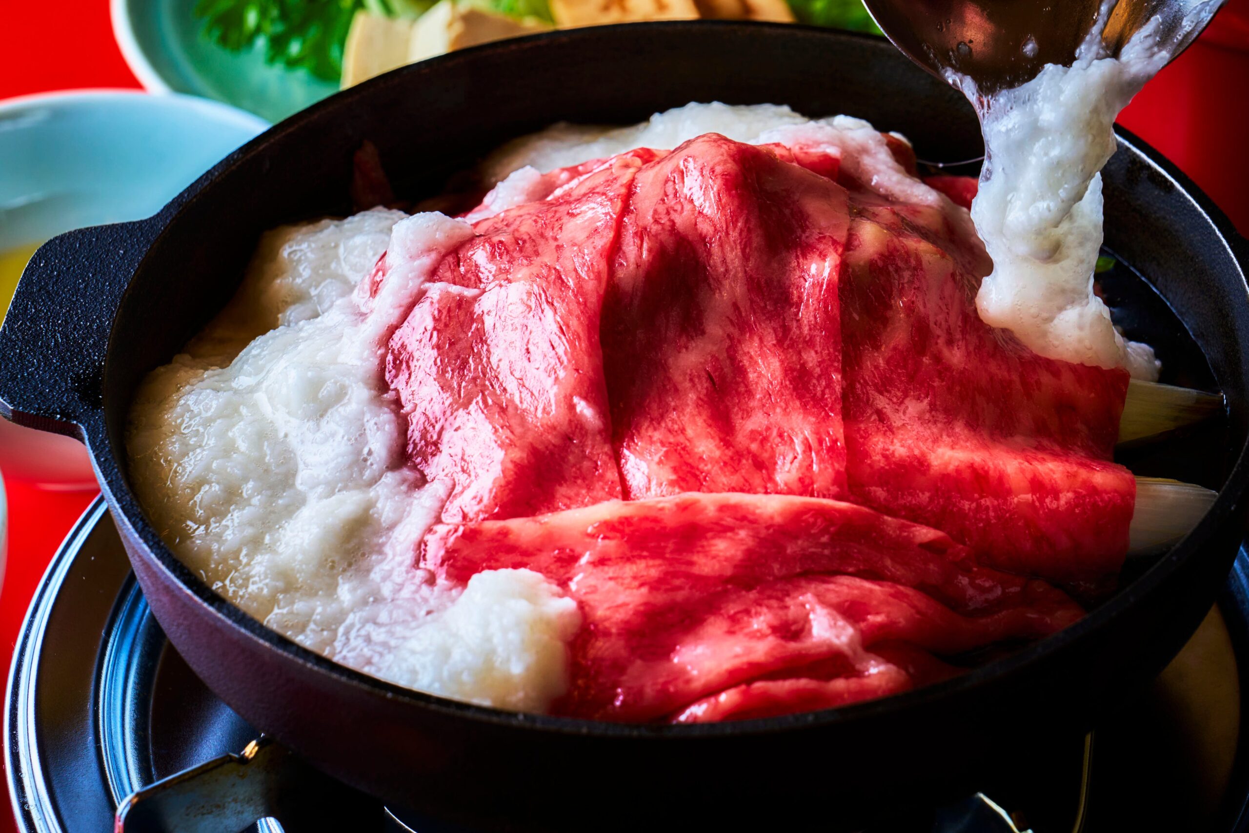 和牛すき焼「そしじ」、全店で季節限定「とろろすき焼き」8/15発売 1人前3,480円から 和牛すき焼「そしじ」、全店で季節限定「とろろすき焼き」8/15発売 1人前3,480円から