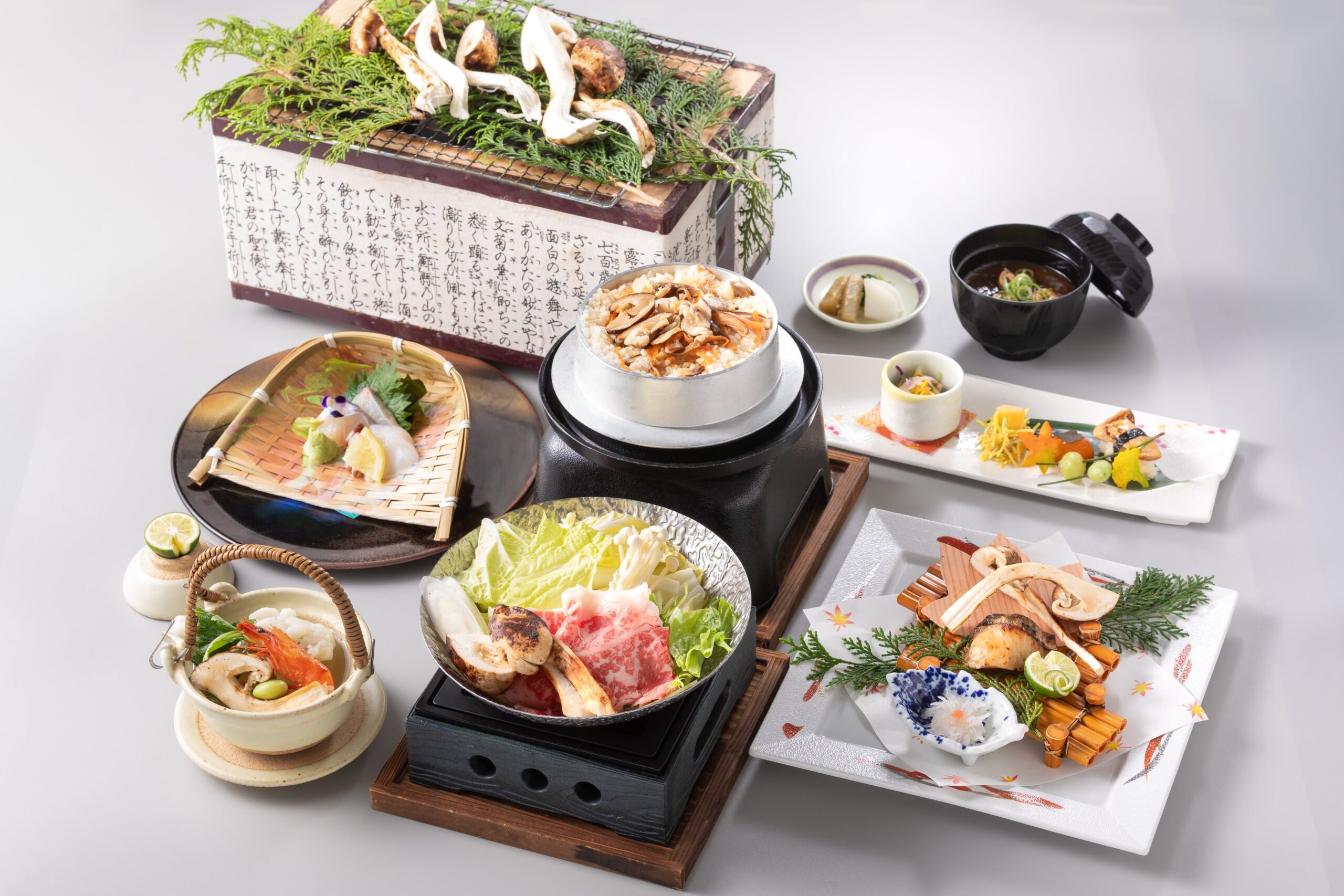 舞子ビラ神戸「日本料理 有栖川」、松茸会席を8月20日〜10月31日提供 1人1万円 舞子ビラ神戸「日本料理 有栖川」、松茸会席を8月20日〜10月31日提供 1人1万円