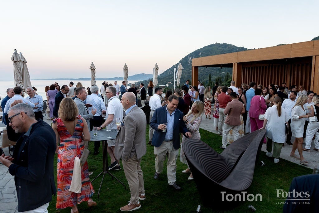 TonTon、ギリシャの国際会議で海外エージェントと連携合意 日本の高級不動産の売却相談も受付開始 TonTon、ギリシャの国際会議で海外エージェントと連携合意 日本の高級不動産の売却相談も受付開始