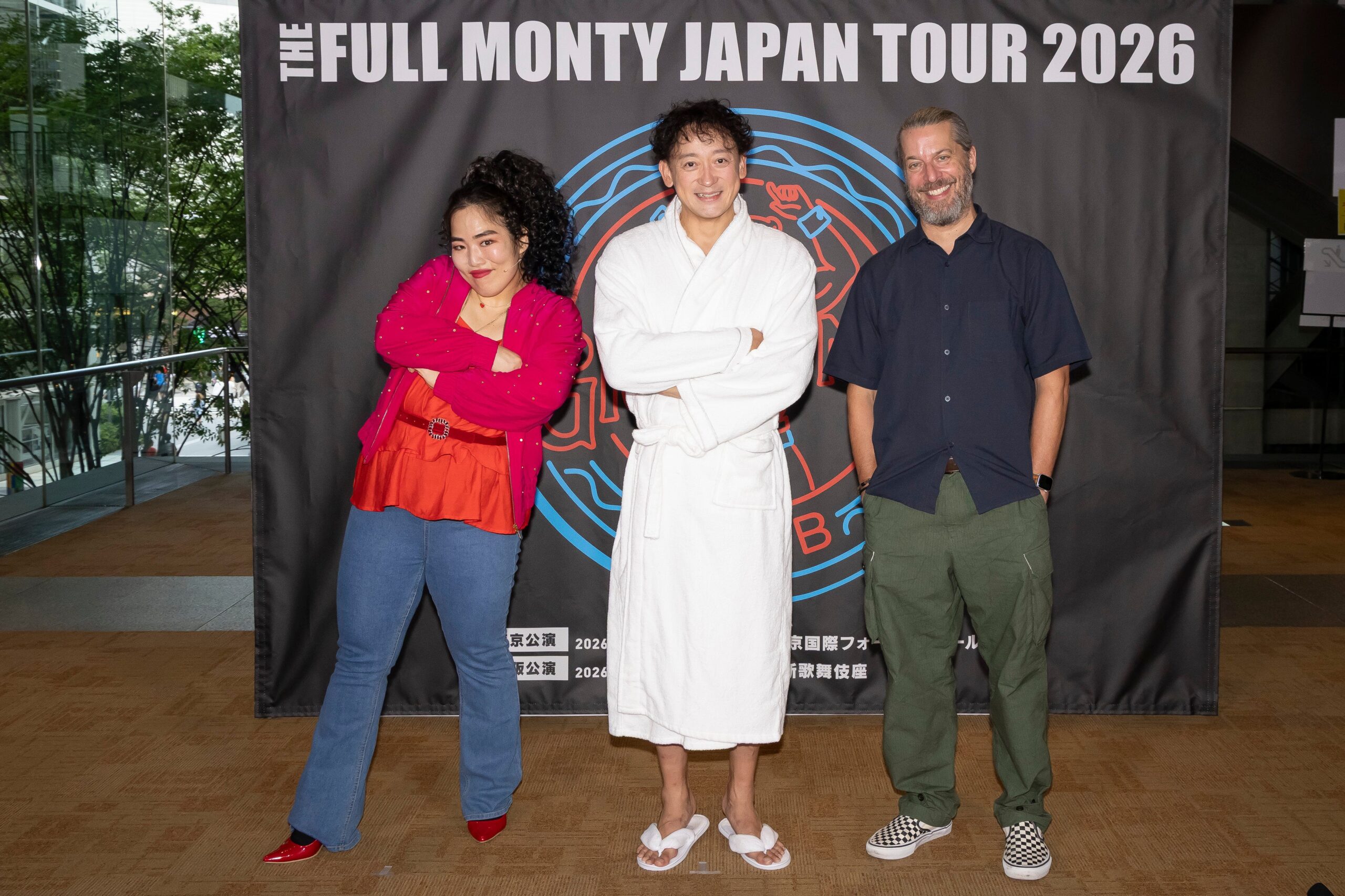 日米合同キャストのミュージカル『フル・モンティ』、全編英語(字幕付き)で東京24回・大阪7回上演 日米合同キャストのミュージカル『フル・モンティ』、全編英語(字幕付き)で東京24回・大阪7回上演