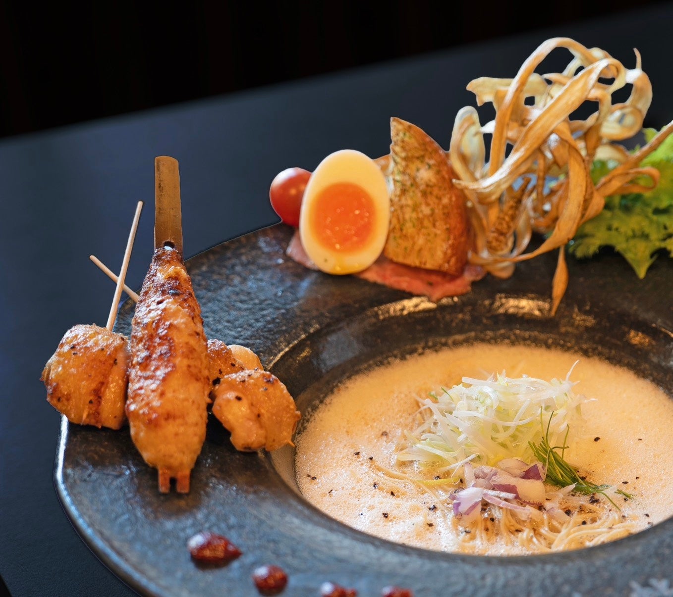芦屋に鶏白湯専門店「麺処神社」オープン、組み合わせ料理で提案 芦屋に鶏白湯専門店「麺処神社」オープン、組み合わせ料理で提案