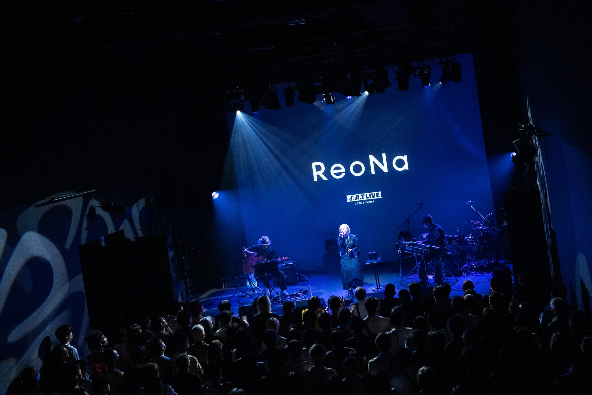 ReoNa、デビュー8周年に「Lv.1 職業:人間」披露 「Amore」など2曲をアコースティック初演 ReoNa、デビュー8周年に「Lv.1 職業:人間」披露 「Amore」など2曲をアコースティック初演