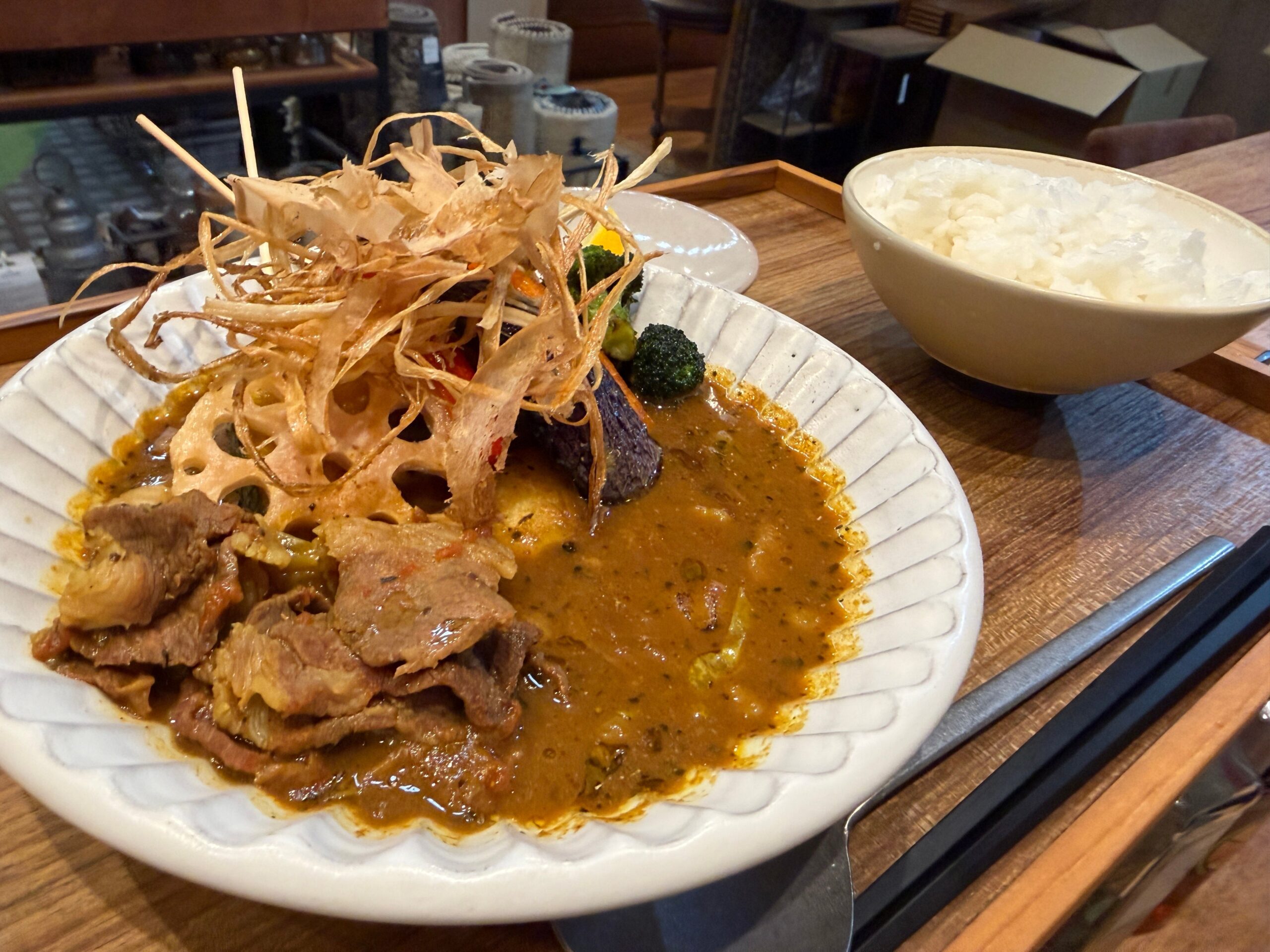 丹波篠山のsatory’s cafe、猪肉の新作「ぼたんスープカレーRED極み」9月3日発売 丹波篠山のsatory’s cafe、猪肉の新作「ぼたんスープカレーRED極み」9月3日発売