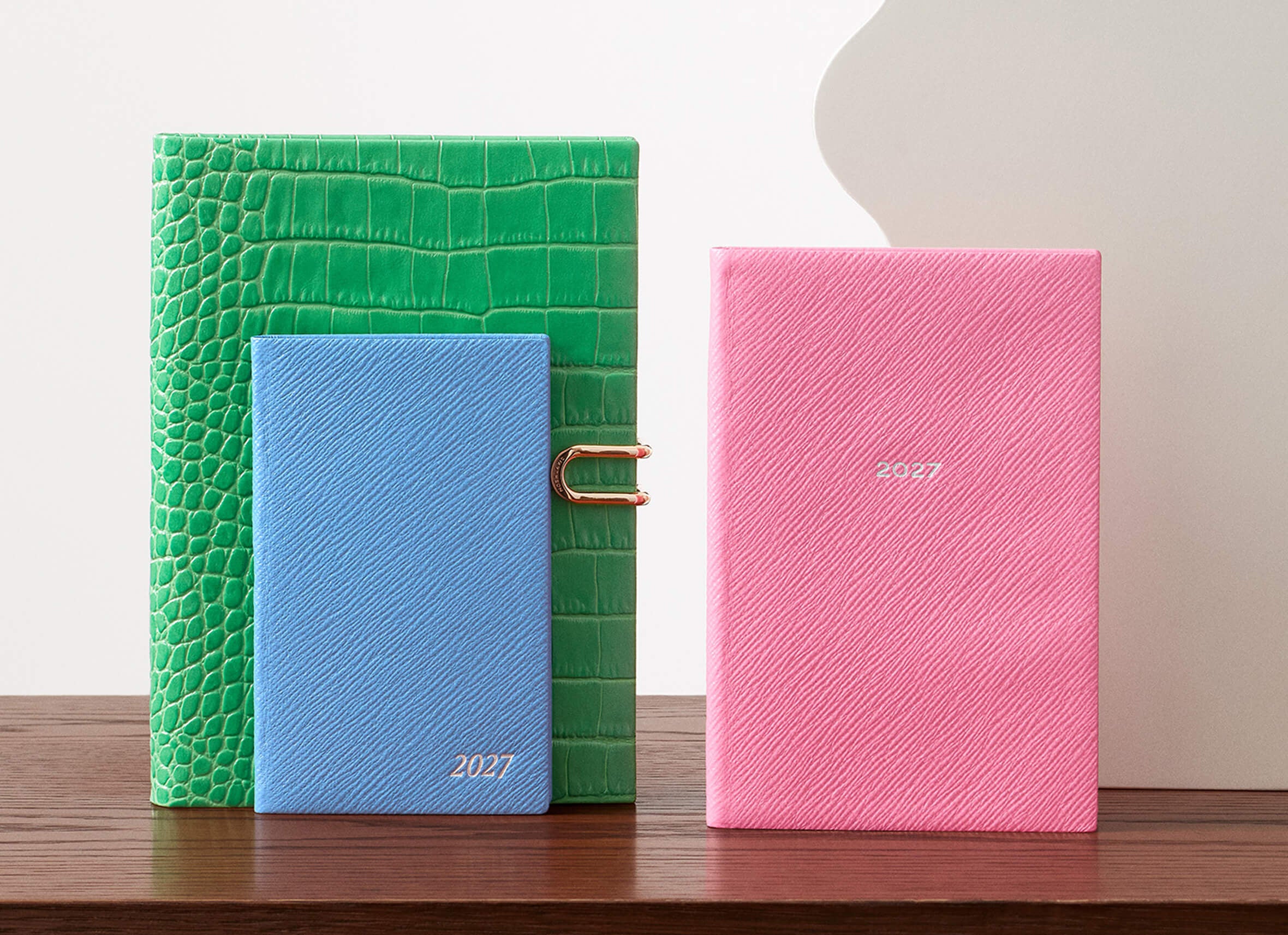 SMYTHSONの2027年ダイアリー先行発売、日本橋三越で8月19日から刻印サービスも SMYTHSONの2027年ダイアリー先行発売、日本橋三越で8月19日から刻印サービスも