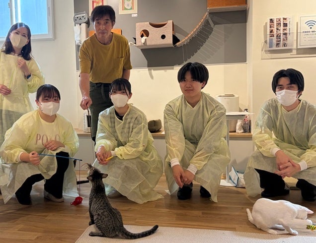 仙台の保護猫カフェ「フルキャット」、専門学校と連携し看護学生の出張実習を開始 仙台の保護猫カフェ「フルキャット」、専門学校と連携し看護学生の出張実習を開始