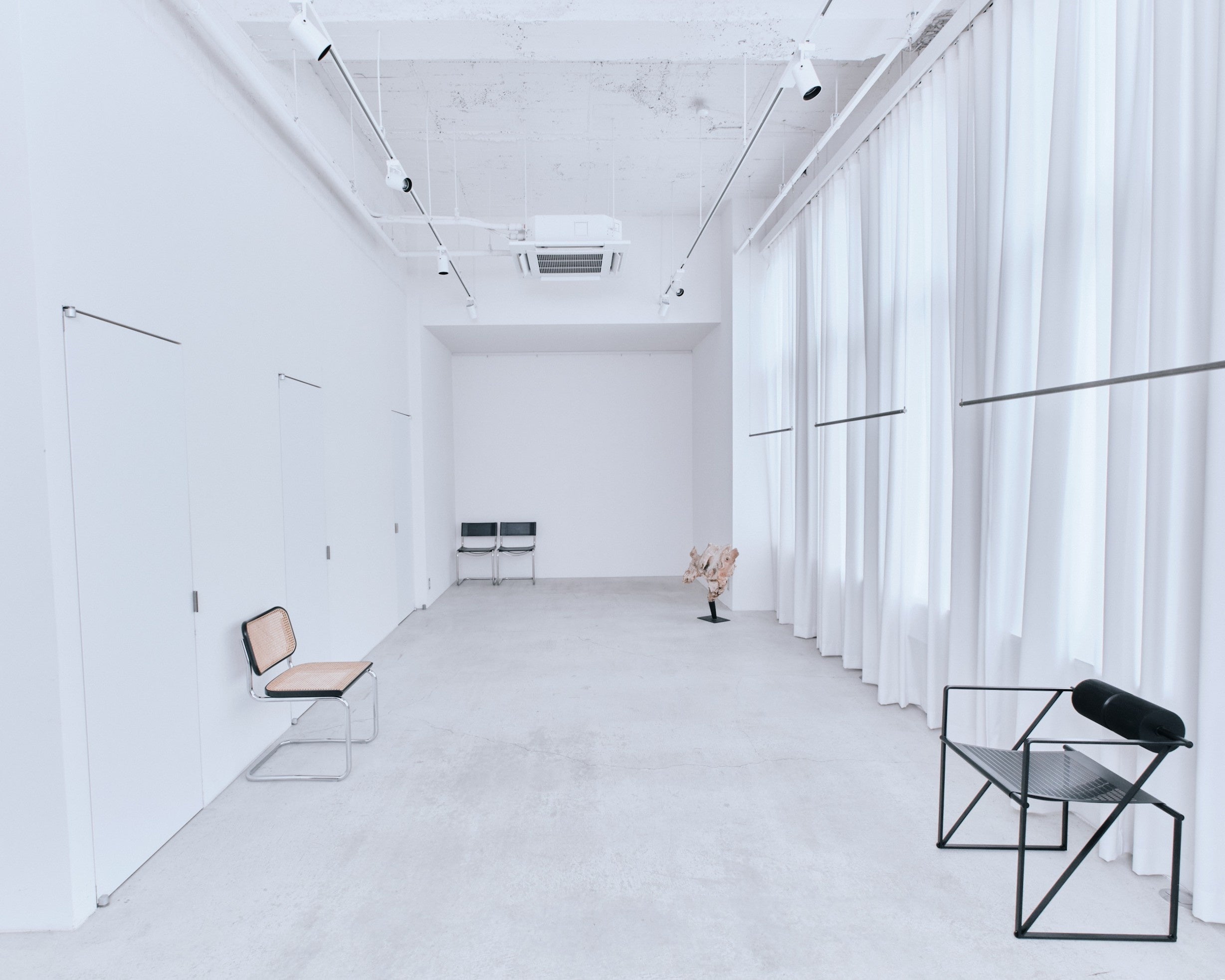 神戸・元町のレンタルスペースROHKE、ピクチャーレール新設と撮影用タイル3種追加 初回10%OFFも開始 神戸・元町のレンタルスペースROHKE、ピクチャーレール新設と撮影用タイル3種追加 初回10%OFFも開始