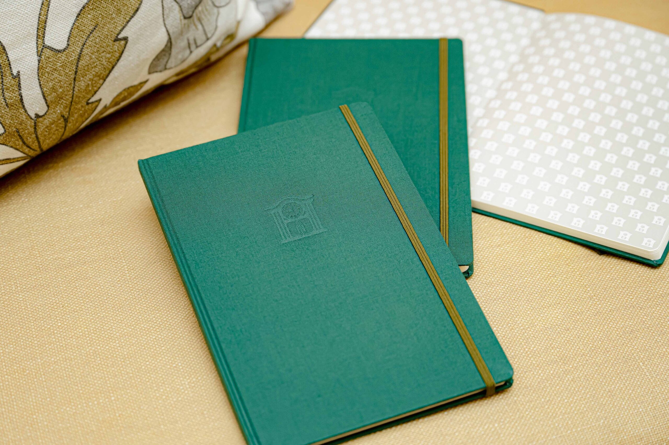 クラシックホテル巡りの記録帳、〈御宿印帳〉ノートブックが9月19日発売 1200部限定 クラシックホテル巡りの記録帳、〈御宿印帳〉ノートブックが9月19日発売 1200部限定