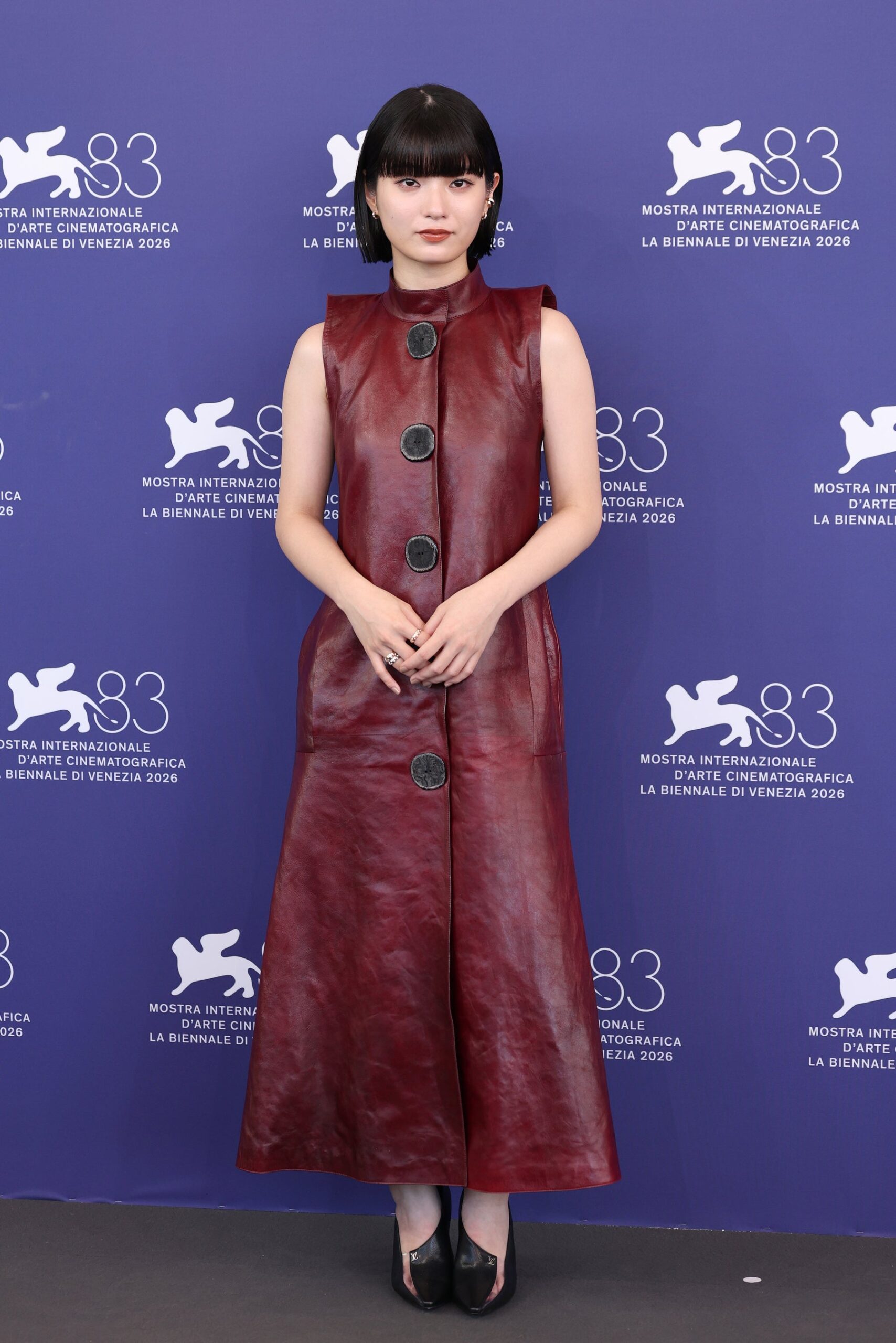 蒔田彩珠、ヴェネツィア映画祭「ルックバック」フォトコールでルイ·ヴィトン着用 蒔田彩珠、ヴェネツィア映画祭「ルックバック」フォトコールでルイ·ヴィトン着用