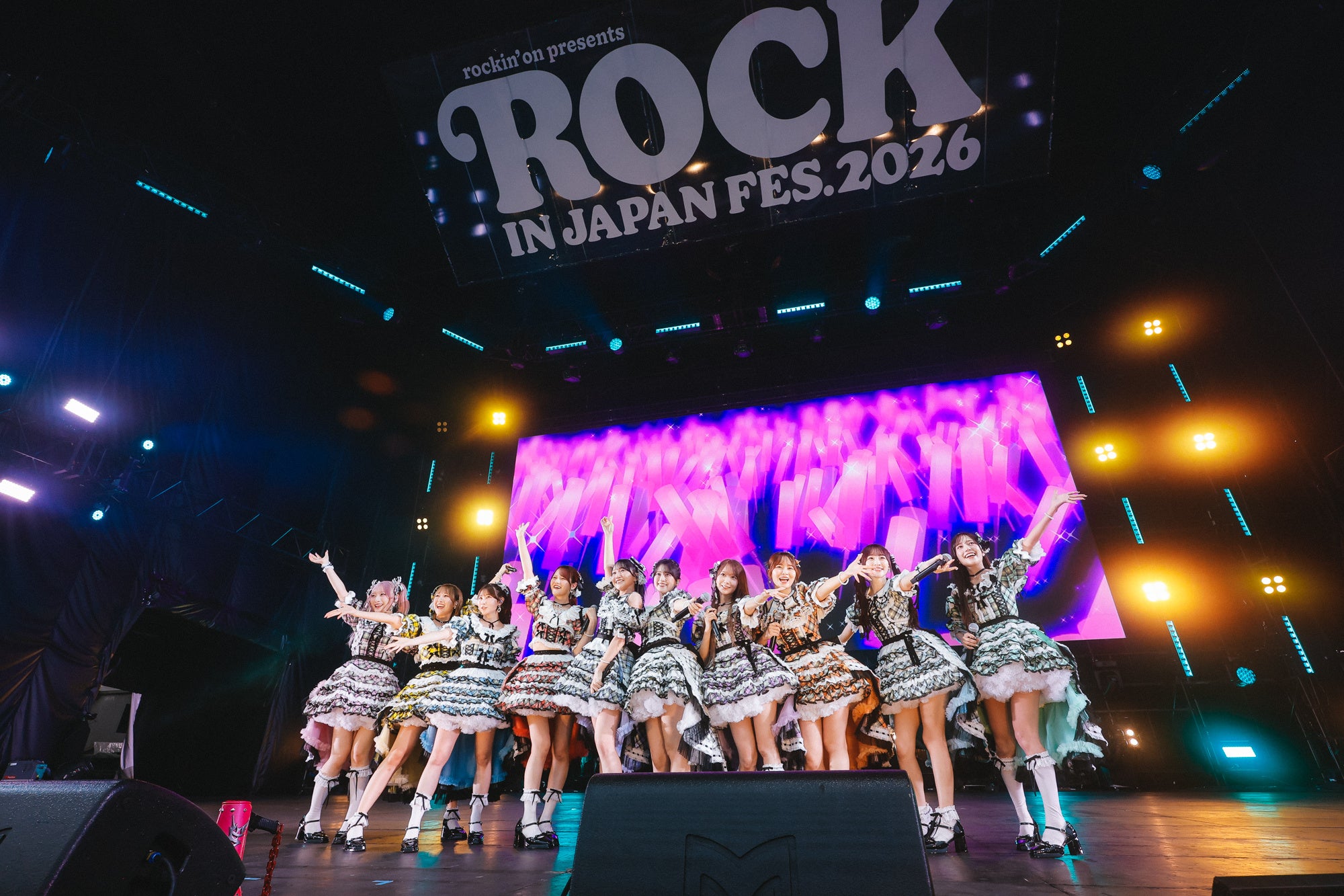 =LOVE、ROCK IN JAPAN 2026出演を報告 最新シングル初週51.5万枚で9周年・東京ドーム公演も告知 =LOVE、ROCK IN JAPAN 2026出演を報告 最新シングル初週51.5万枚で9周年・東京ドーム公演も告知
