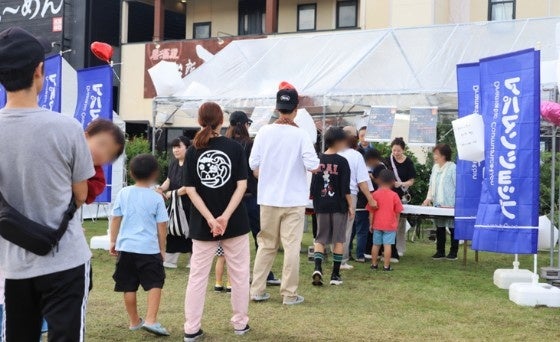 APAMAN、白浜・台湾フェスタで子ども向け食事券200枚配布 ランタン売上を白浜町に寄付 APAMAN、白浜・台湾フェスタで子ども向け食事券200枚配布 ランタン売上を白浜町に寄付