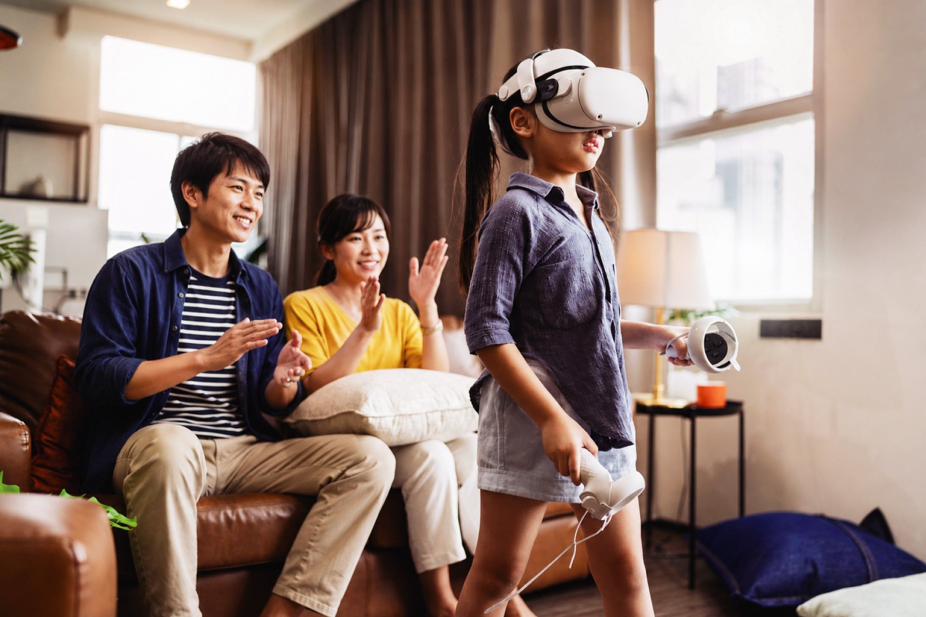 InnoJin、視能矯正学会の展示会でVR小児弱視訓練と「ドライアイチェッカー」を紹介